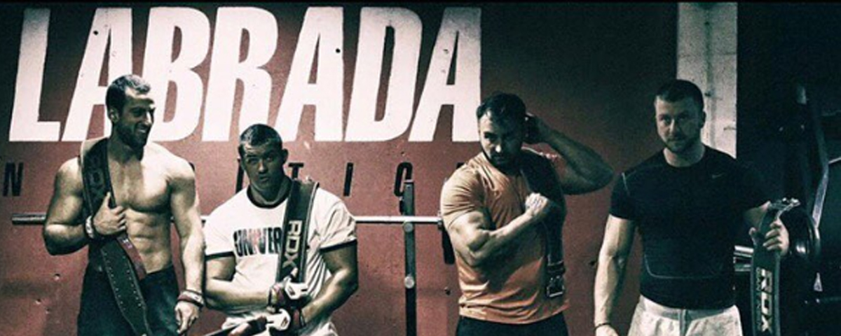weight lifting gear